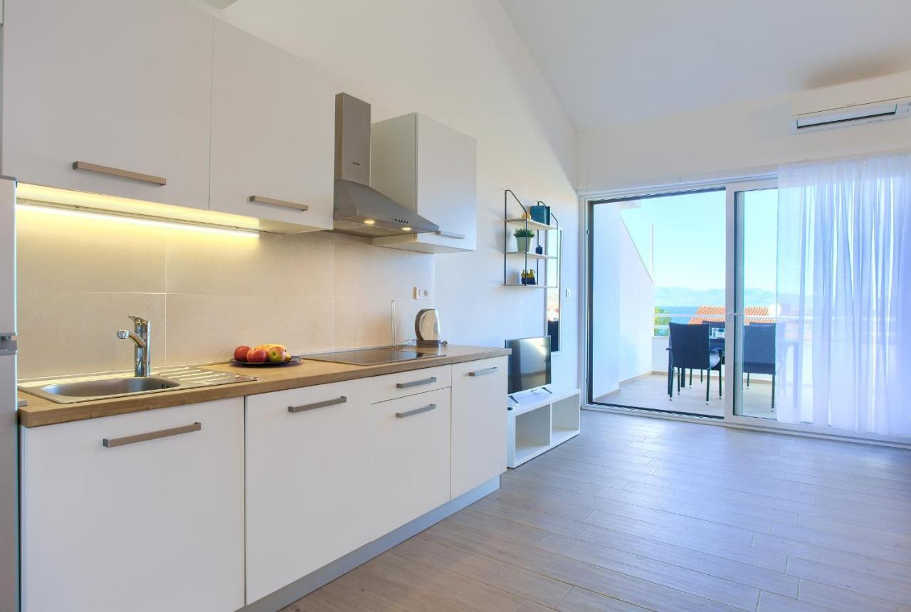 Apartments Meri Njivice Ngoại thất bức ảnh