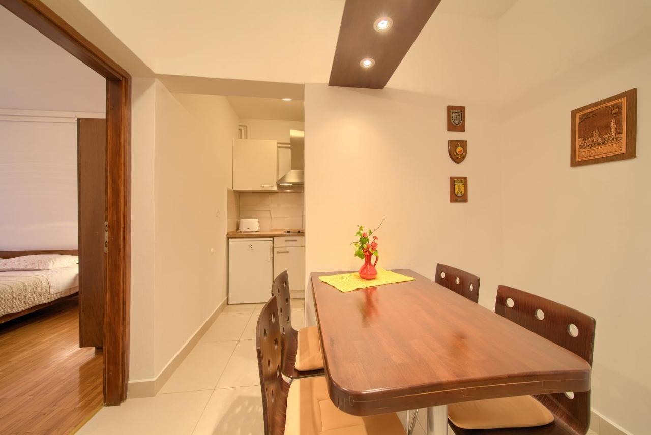 Apartments Meri Njivice Ngoại thất bức ảnh