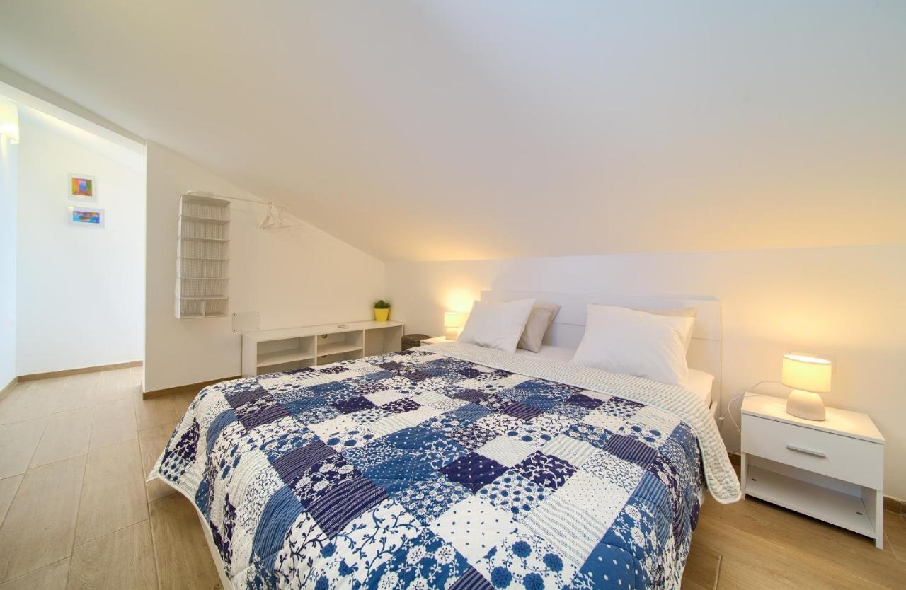 Apartments Meri Njivice Ngoại thất bức ảnh