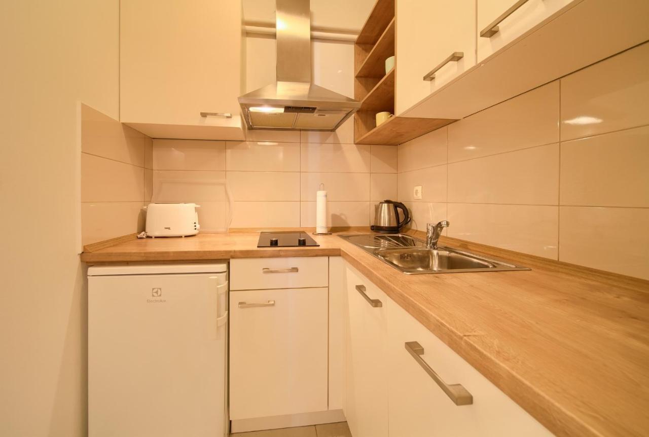 Apartments Meri Njivice Ngoại thất bức ảnh