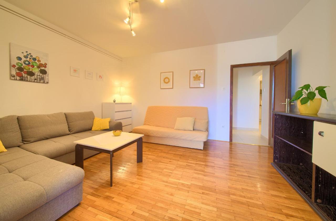 Apartments Meri Njivice Ngoại thất bức ảnh